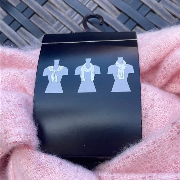 Elegant Pink Wrap Scarf Accessory - Picture 5 of 5